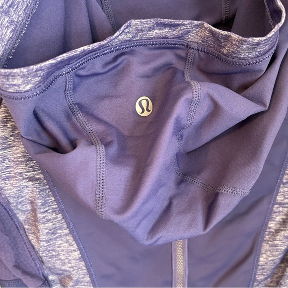 Lululemon Run For Your Life Pullover Lightweight Hoodie in Heathered Magnum, 6 - Picture 8 of 8